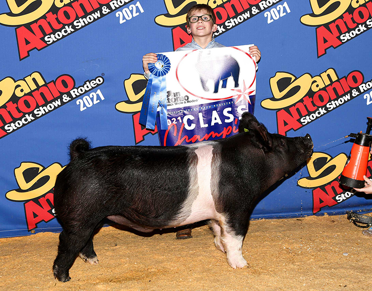 CLASS WINNER OTHER CROSS – 2021 San Antonio Stock Show