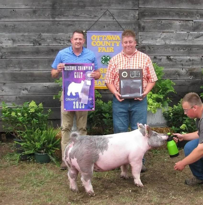 RESERVE CHAMPION GILT OVERALL –  2023 Ottawa County Fair, MI