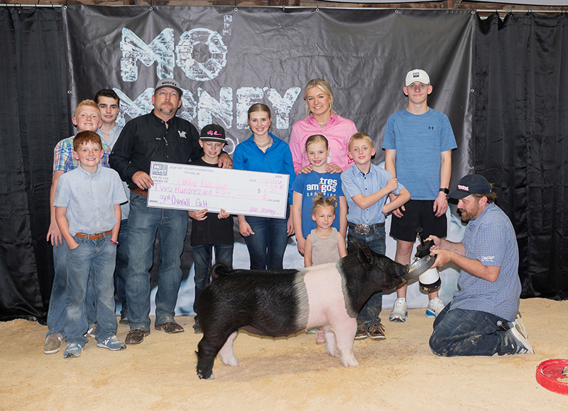 THIRD OVERALL BREEDING GILT – 2026 Mo Money Showdown, IN